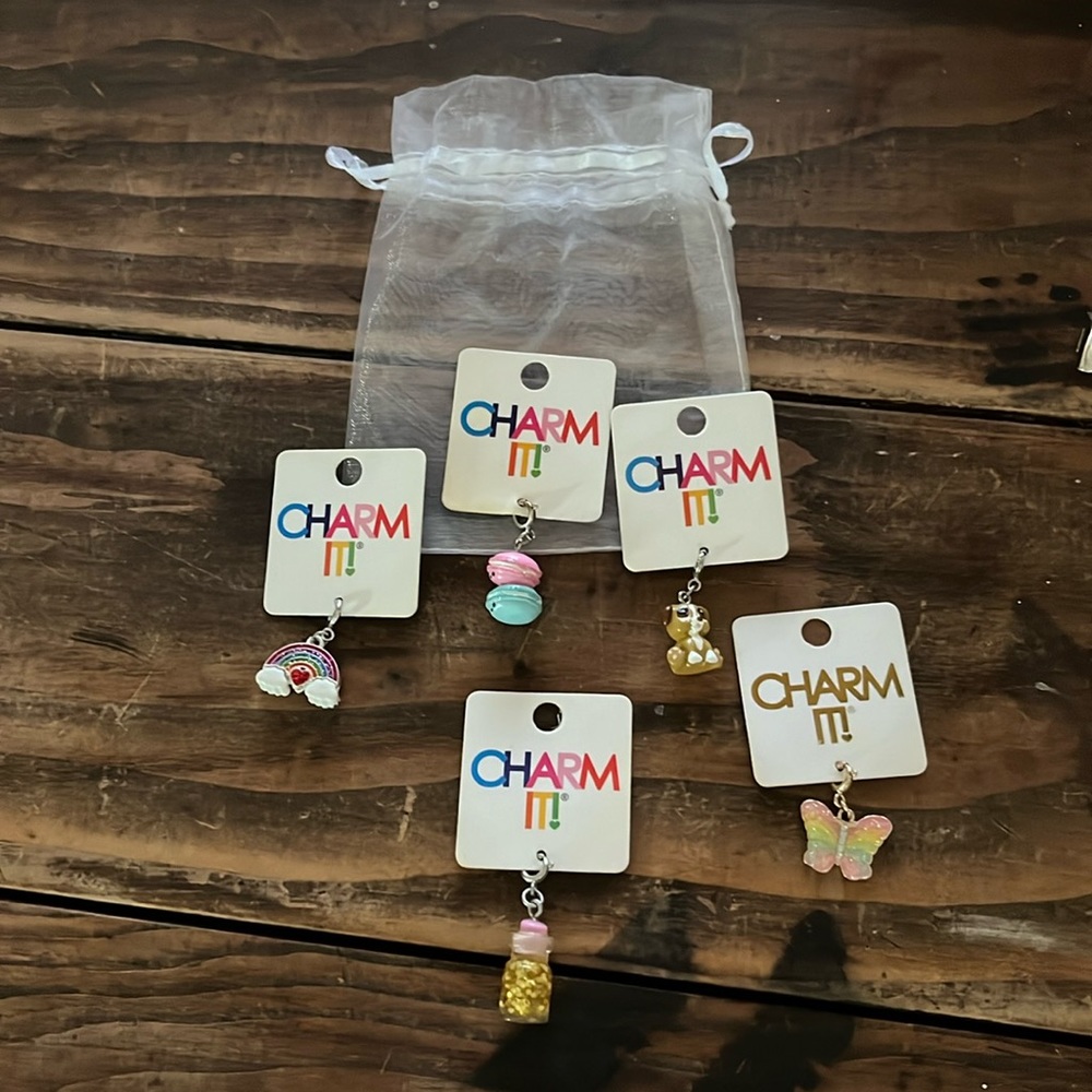 Set of 5 Charm It! Charms—-never worn! NWT nonsmoking home.